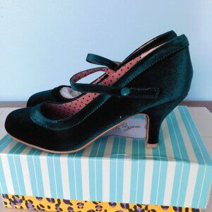Bettie Page Green Mary Jane Heels